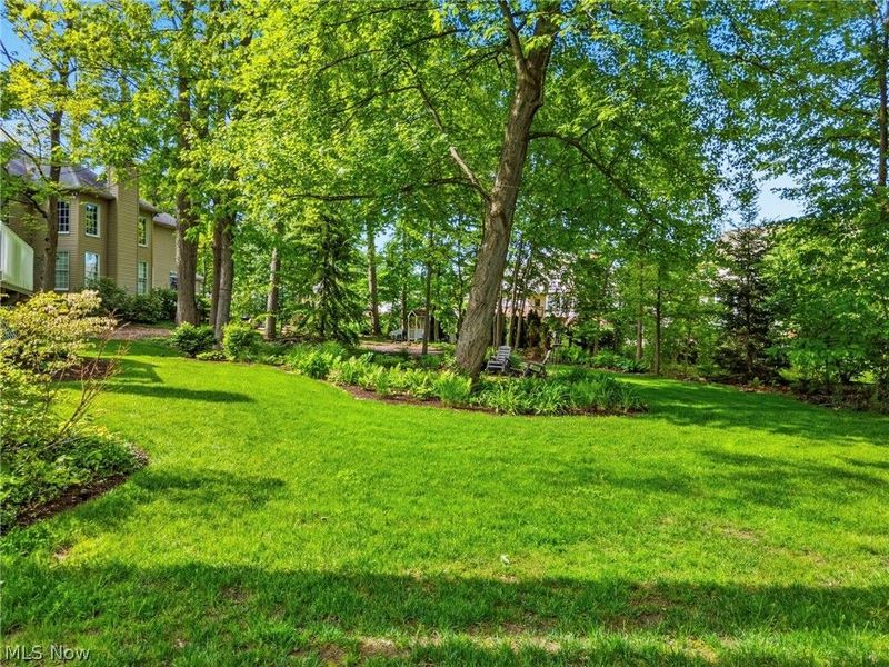 6442 Meadowsweet Avenue NW, Canton, OH 44718 Photo 3