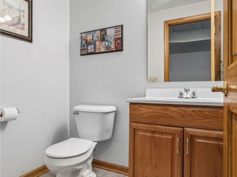 6442 Meadowsweet Avenue NW, Canton, OH 44718 Photo 30