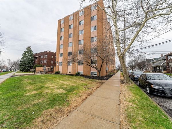 12029 Clifton Boulevard , Unit 505, Lakewood, OH 44107