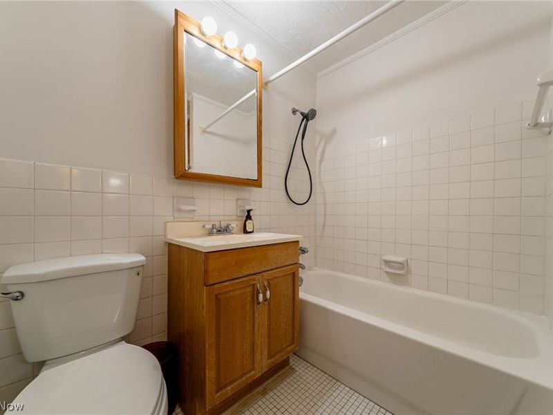 12029 Clifton Boulevard , Unit 505, Lakewood, OH 44107 Photo 14