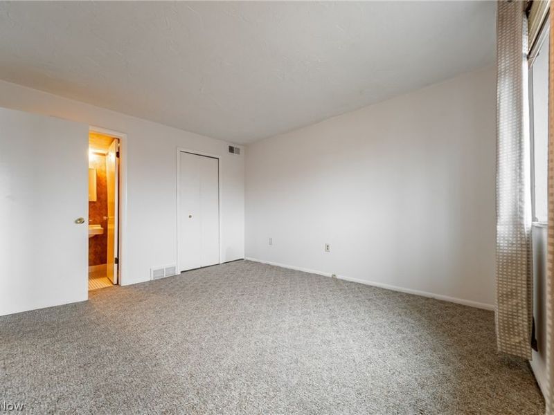 12029 Clifton Boulevard , Unit 505, Lakewood, OH 44107 Photo 15