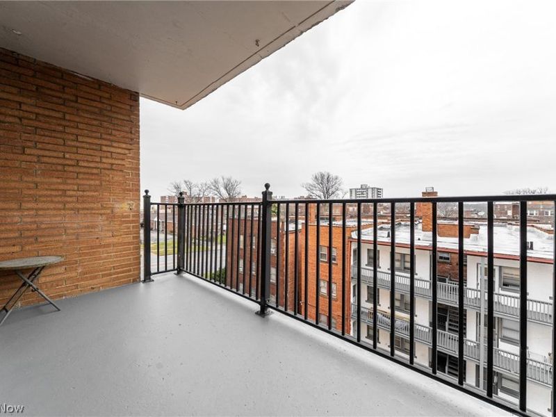 12029 Clifton Boulevard , Unit 505, Lakewood, OH 44107 Photo 7