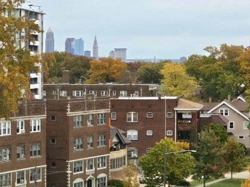 12029 Clifton Boulevard , Unit 505, Lakewood, OH 44107 Photo 8