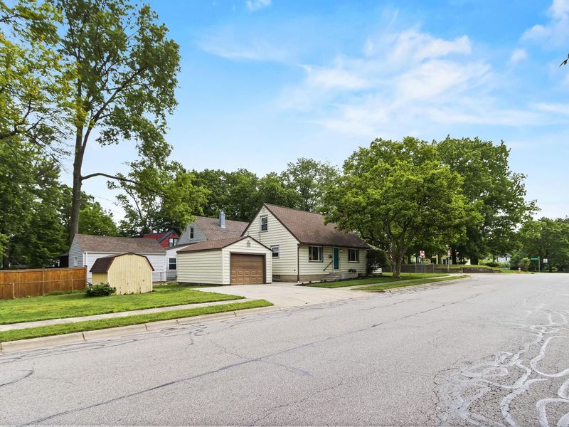 5451 Sharon Park Avenue, Columbus, OH 43214 Photo 3