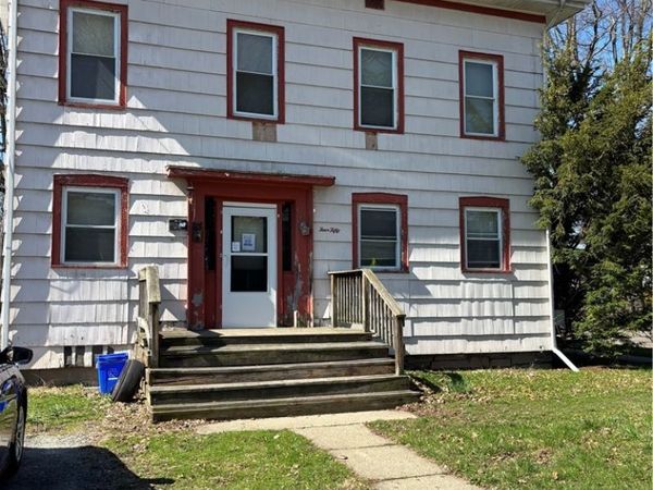 450 Riverside Avenue , Elmira, NY 14904