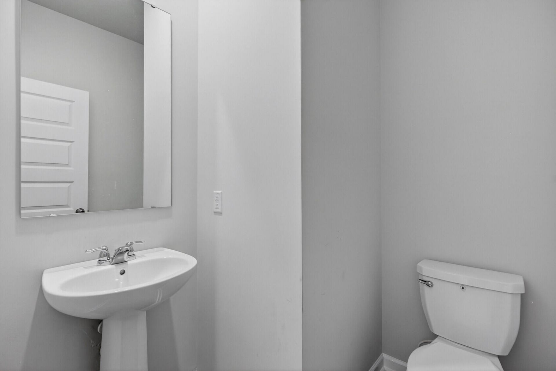 1447 Central Avenue Photo 7