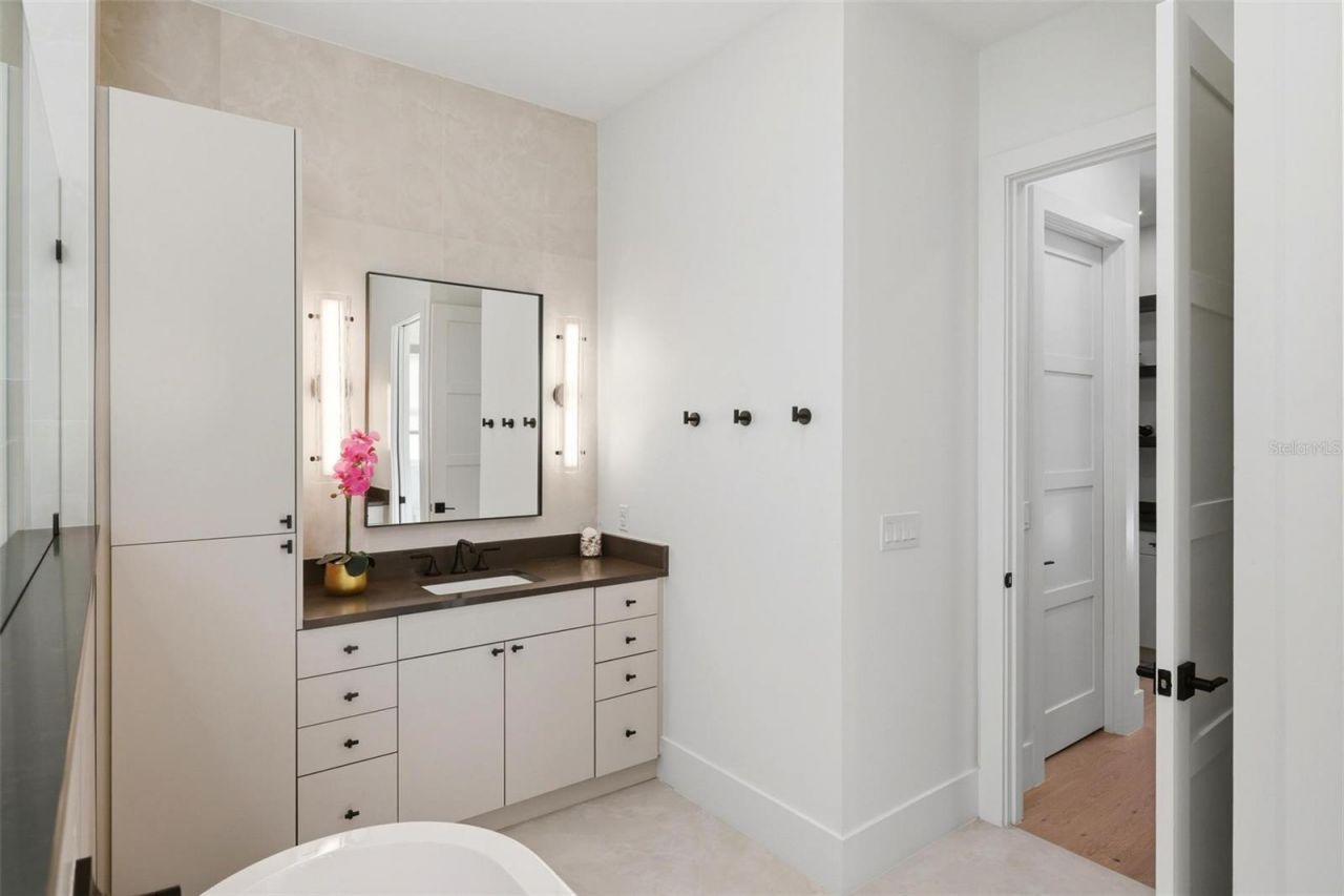 1805 Goldenrod Street, Sarasota, FL 34239 Photo
