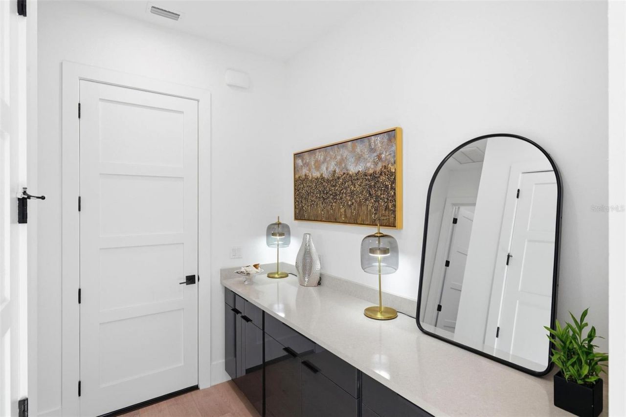 1805 Goldenrod Street, Sarasota, FL 34239 Photo
