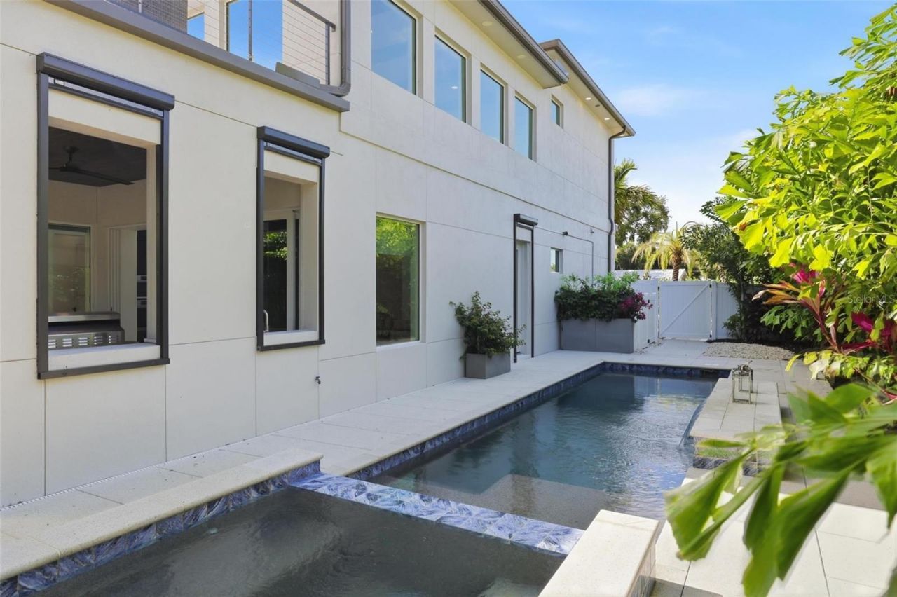 1805 Goldenrod Street, Sarasota, FL 34239 Photo