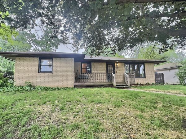 2925 E 41st Street, Des Moines, IA 50317