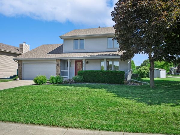 800 9th Court SE, Bondurant, IA 50035