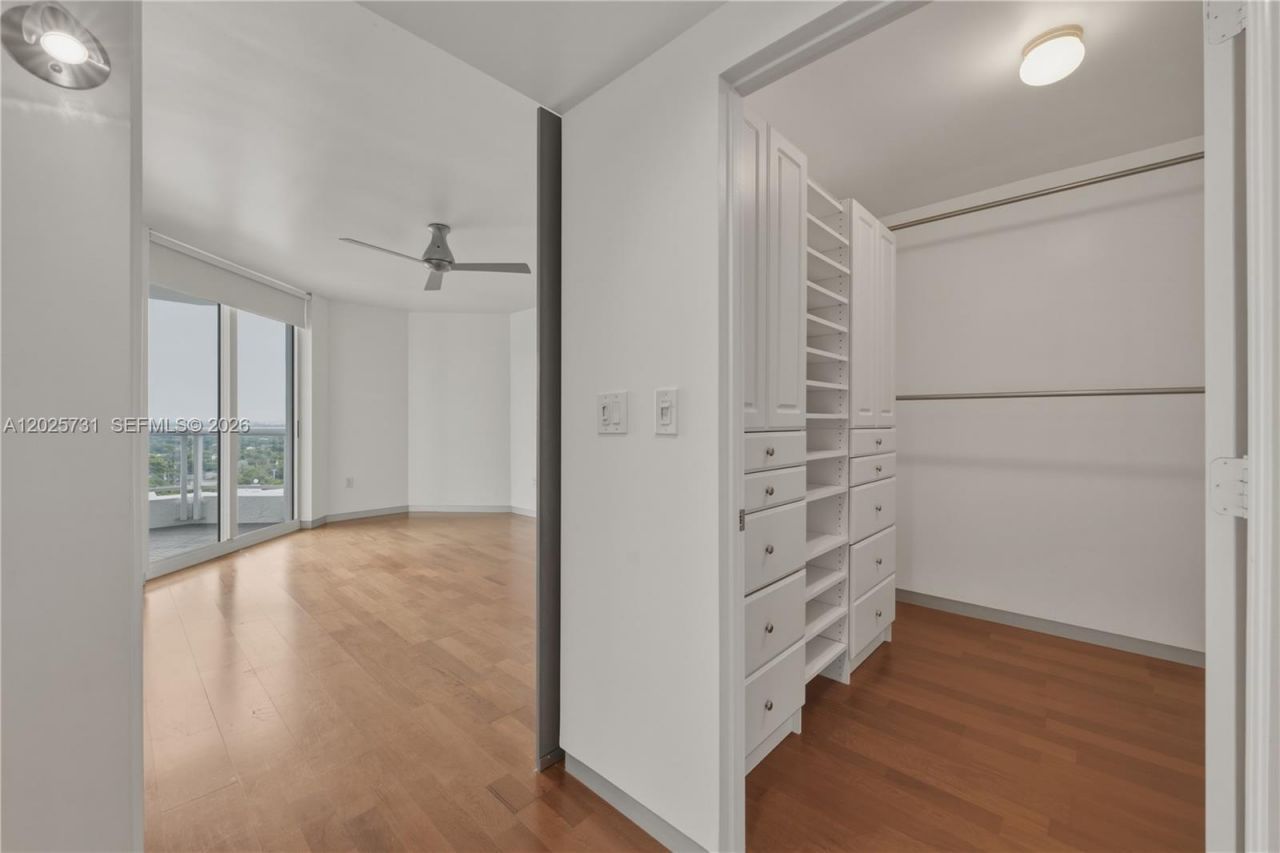 401 SW 4th Ave, Unit 1700, Fort Lauderdale, FL 33315 Photo