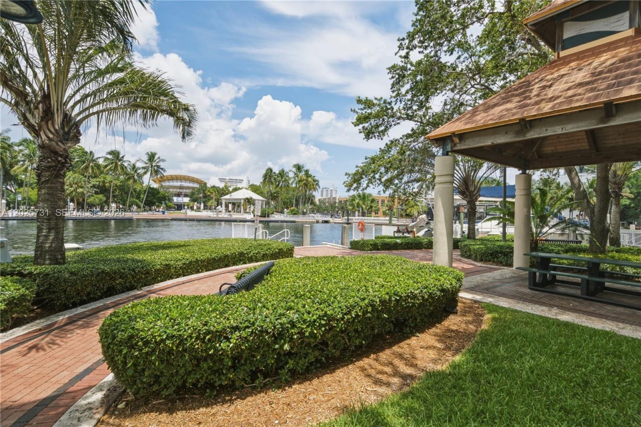 401 SW 4th Ave, Unit 1700, Fort Lauderdale, FL 33315 Photo