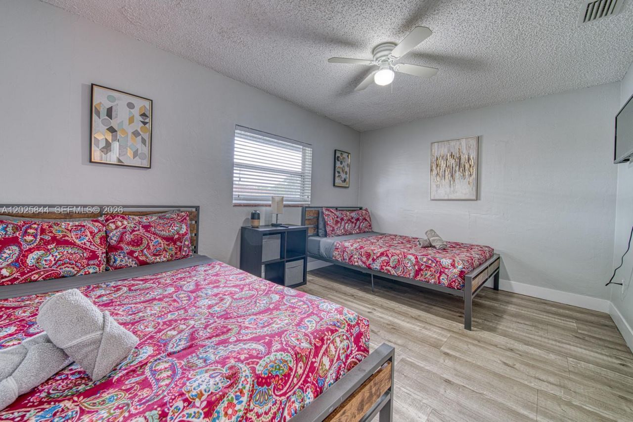 7620 SW 21st St, Unit 7620, Miami, FL 33155 Photo