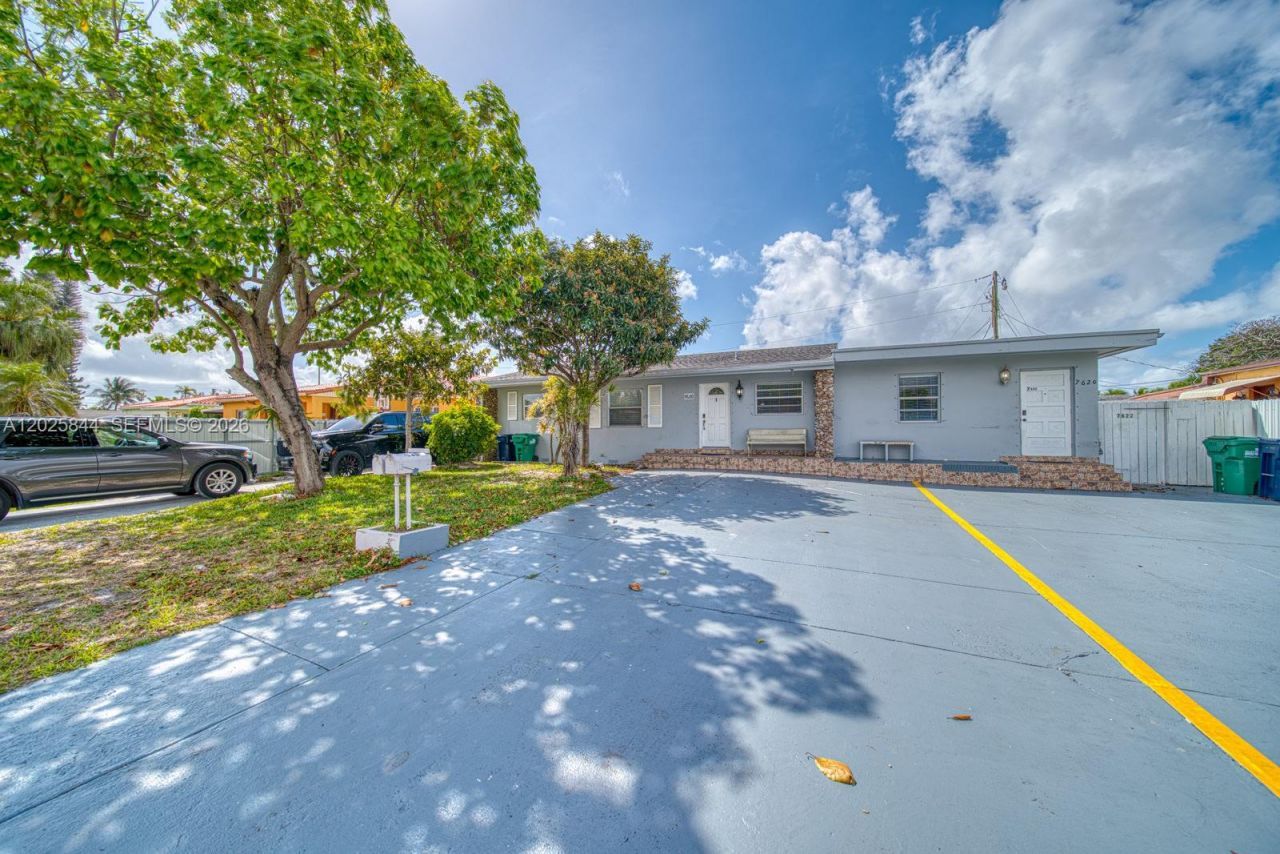 7620 SW 21st St, Unit 7620, Miami, FL 33155 Photo