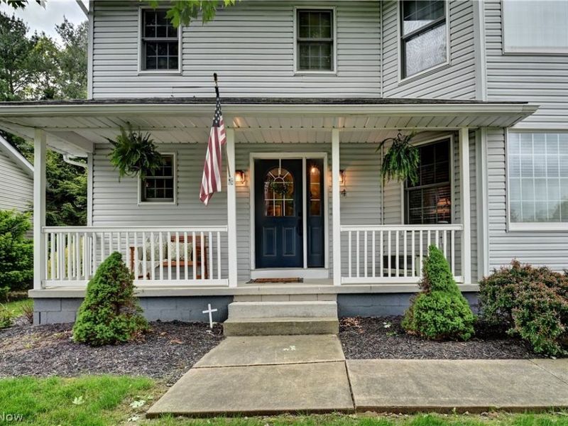 104 Pinedale Drive , Dover, OH 44622 Photo 2