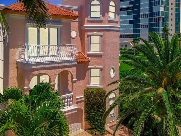 21 Casa Mar LN , Unit 21, NAPLES, FL 34103