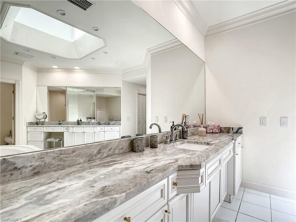 21 Casa Mar Ln , Unit 21, Naples, FL 34103 Photo