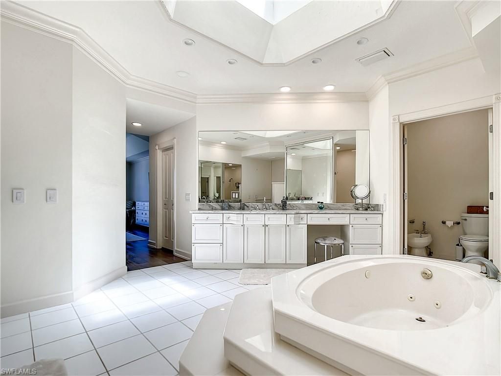 21 Casa Mar Ln , Unit 21, Naples, FL 34103 Photo