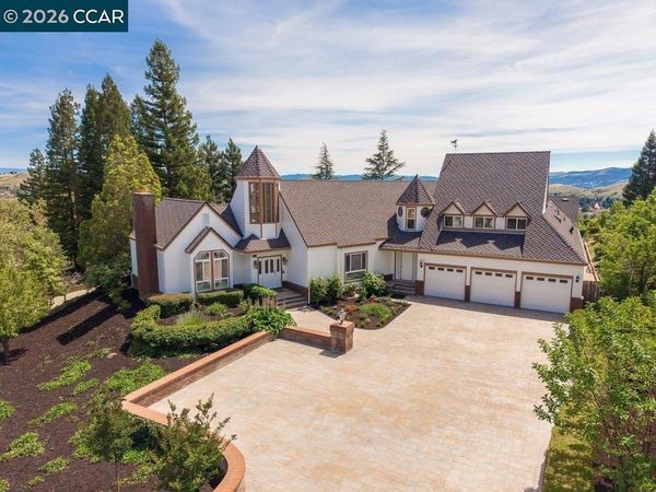 4110 Sugar Maple Dr, Danville, CA 94506
