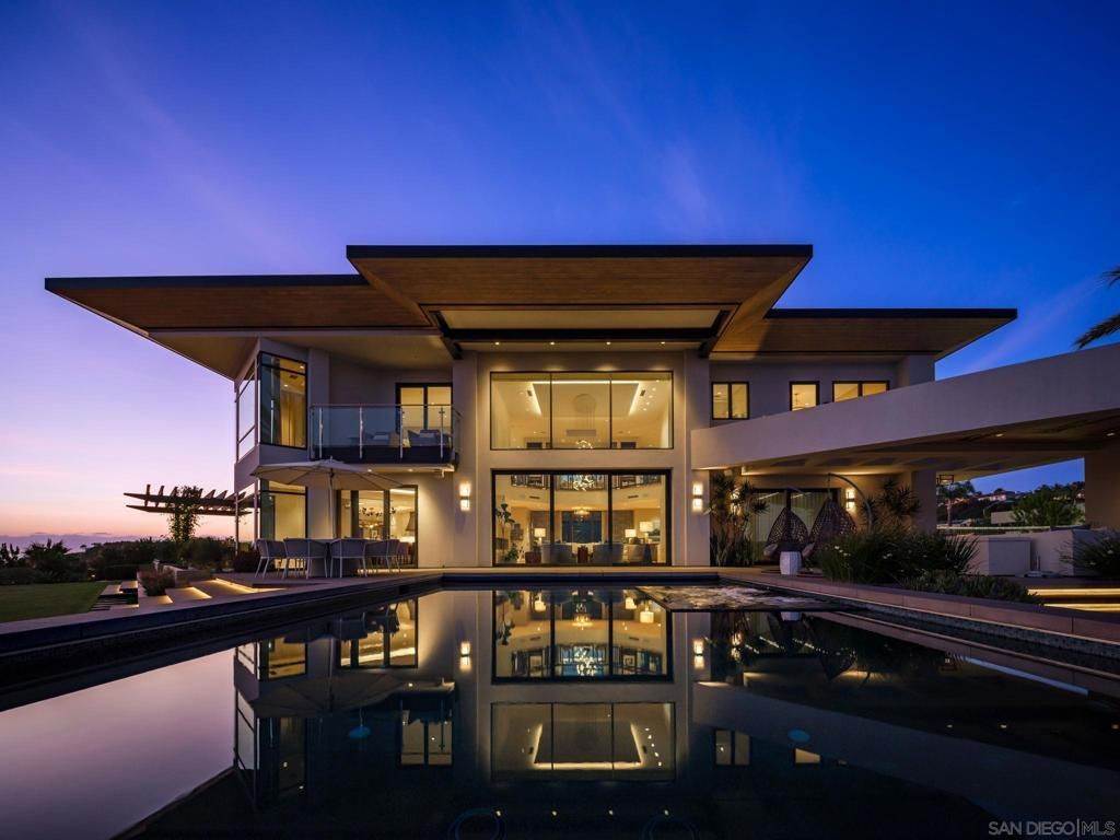 5416 Candlelight Dr, La Jolla, CA 92037 Main Photo