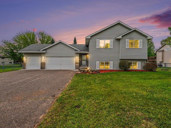 7385 385th Street, North Branch, MN 55056