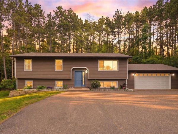 1072 Edgewood Circle, Hudson, WI 54016