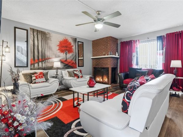 624 Brookway Lane, Las Vegas, NV 89169