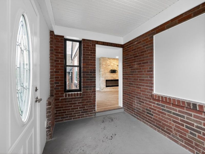 1818 Lawn Avenue, Cincinnati, OH 45237 Photo 5