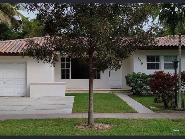 829 Columbus Blvd , Coral Gables, FL 33134