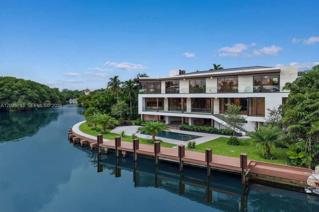 6941 Sunrise Ct, Coral Gables, FL 33133 Photo