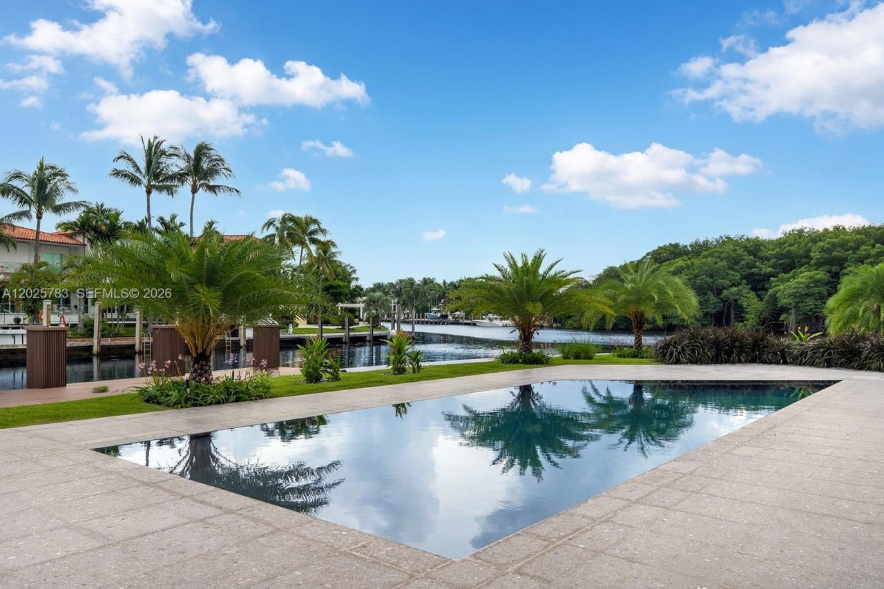 6941 Sunrise Ct, Coral Gables, FL 33133 Photo