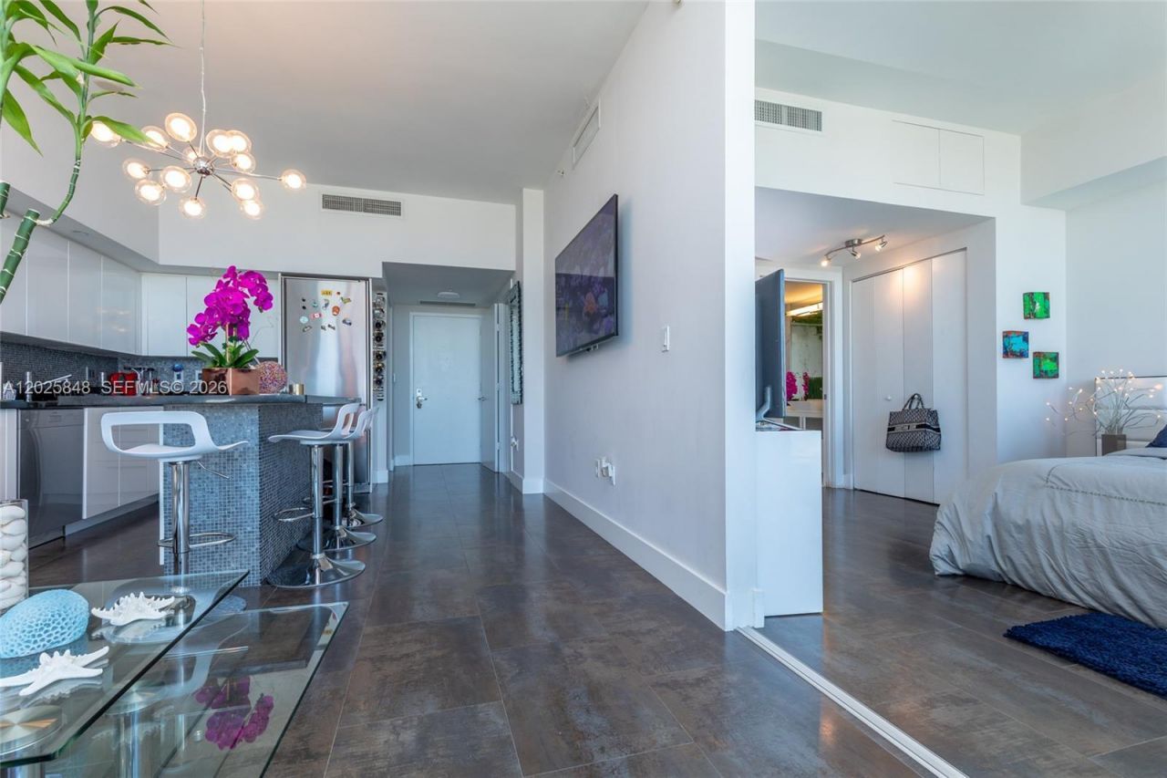 92 SW 3rd St , Unit 5108, Miami, FL 33130 Photo