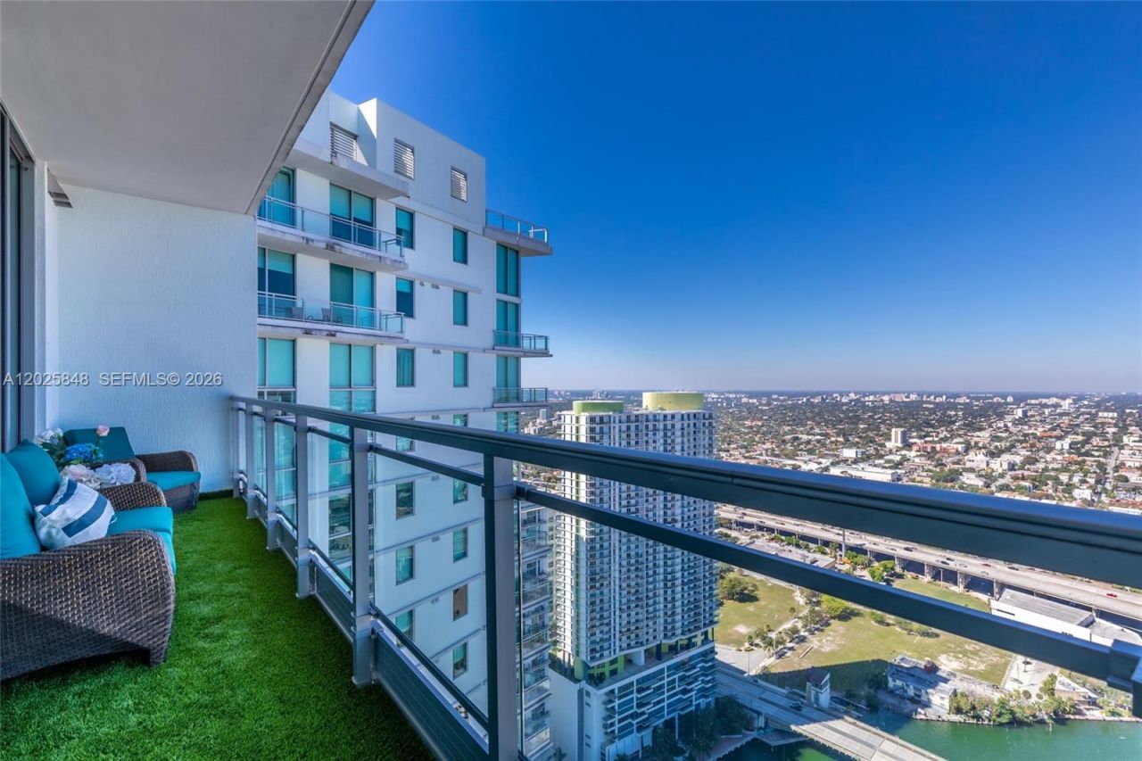 92 SW 3rd St , Unit 5108, Miami, FL 33130 Photo