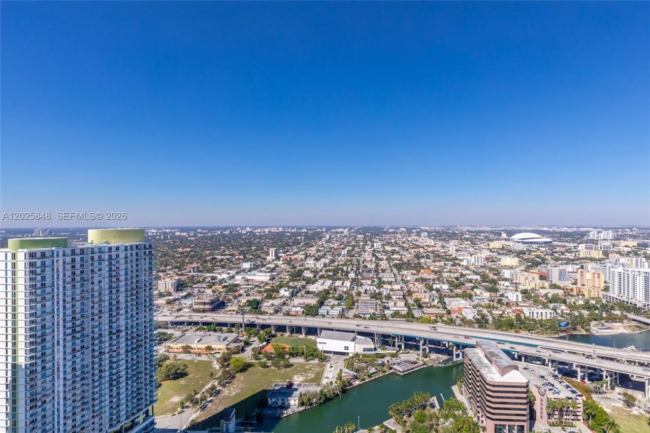 92 SW 3rd St , Unit 5108, Miami, FL 33130 Photo