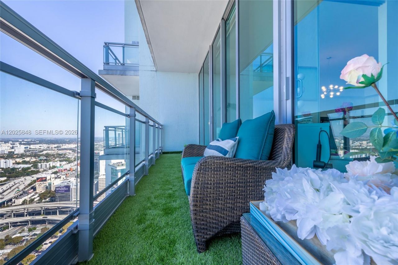 92 SW 3rd St , Unit 5108, Miami, FL 33130 Photo