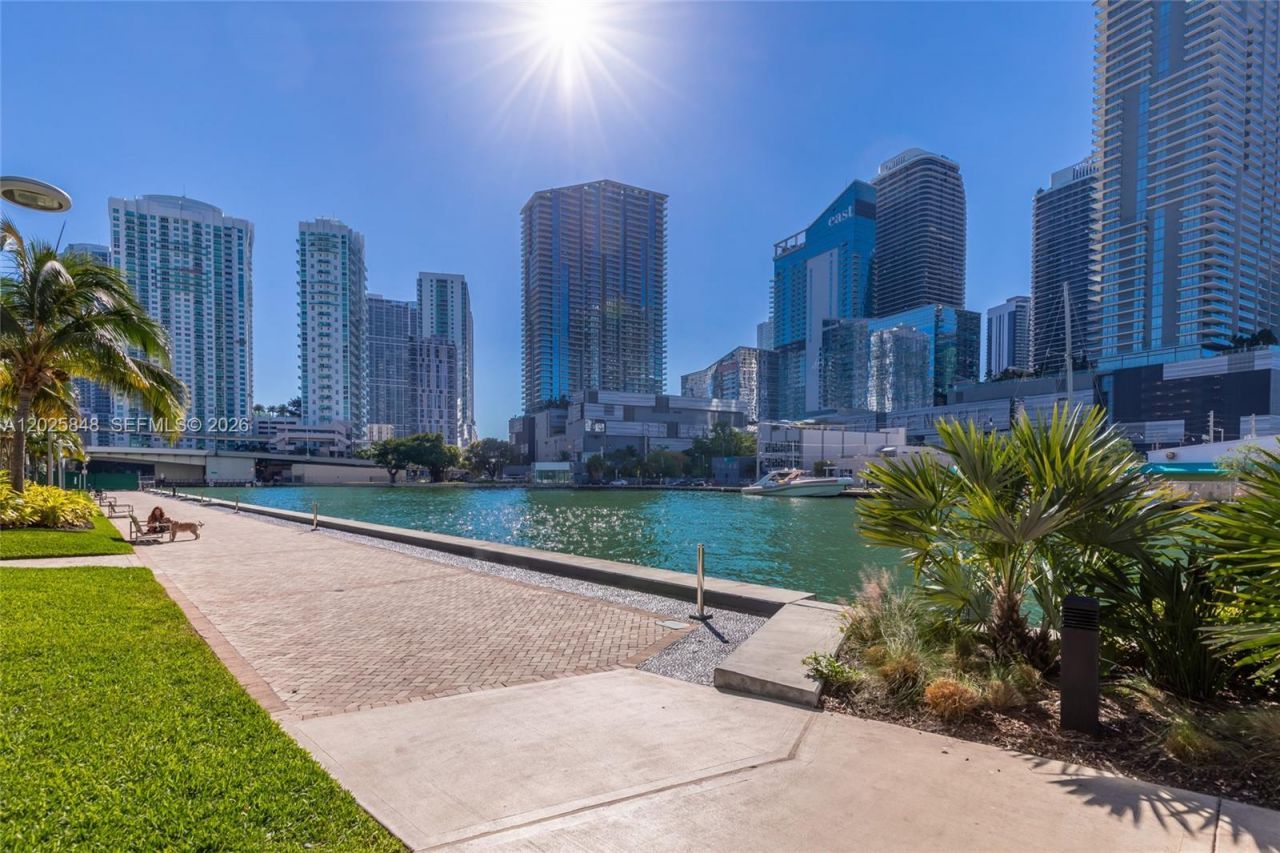 92 SW 3rd St , Unit 5108, Miami, FL 33130 Photo