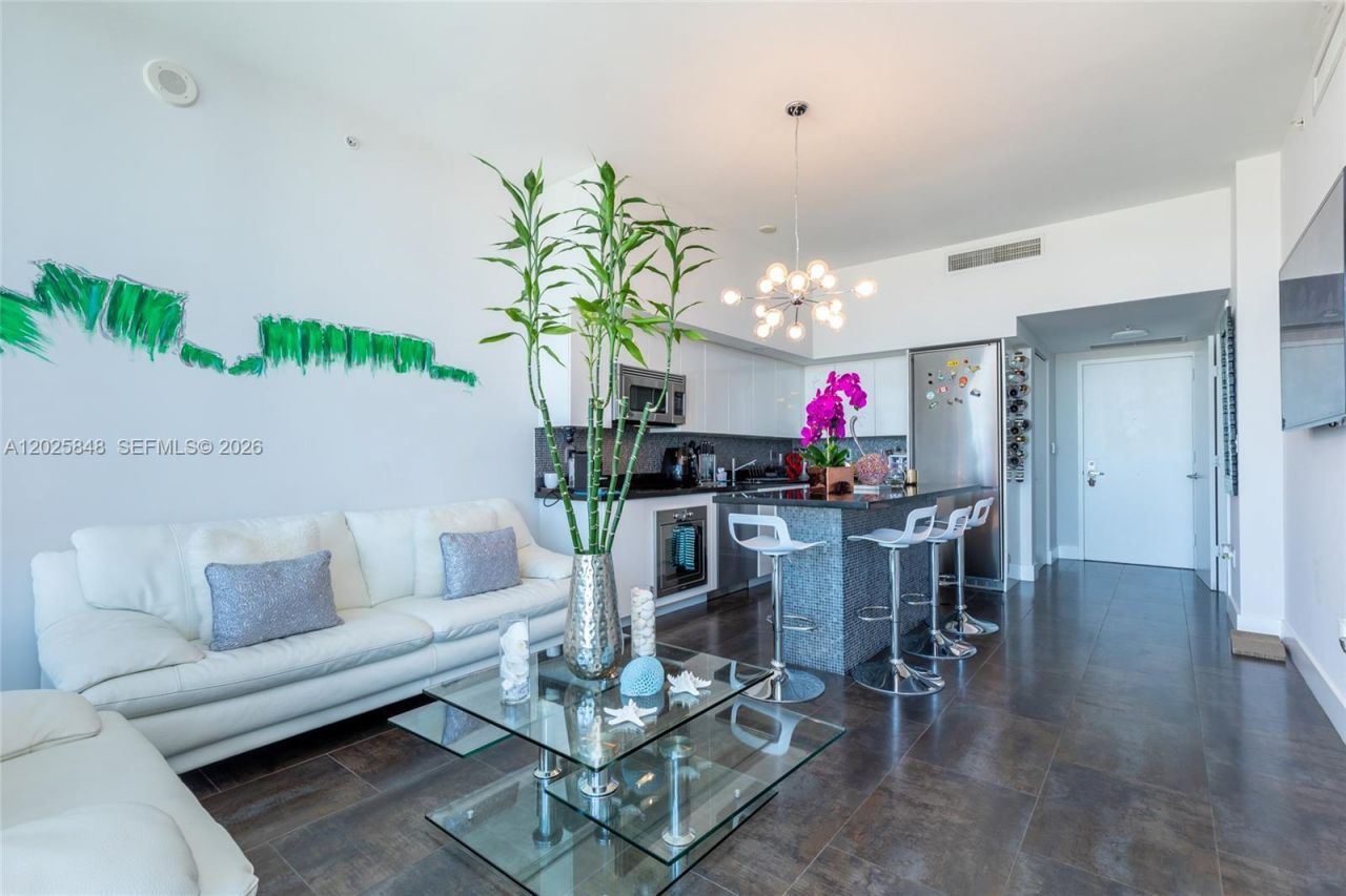 92 SW 3rd St , Unit 5108, Miami, FL 33130 Photo