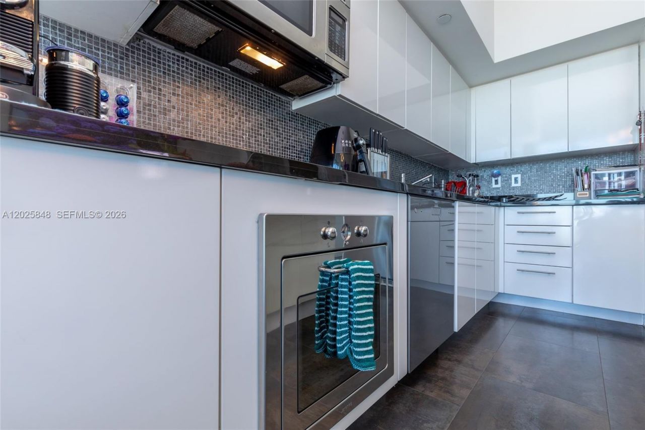 92 SW 3rd St , Unit 5108, Miami, FL 33130 Photo