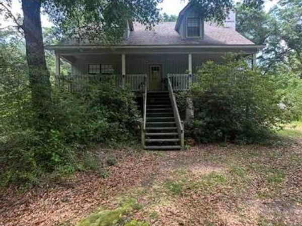 3910 Hickory Drive , Saraland, AL 36571