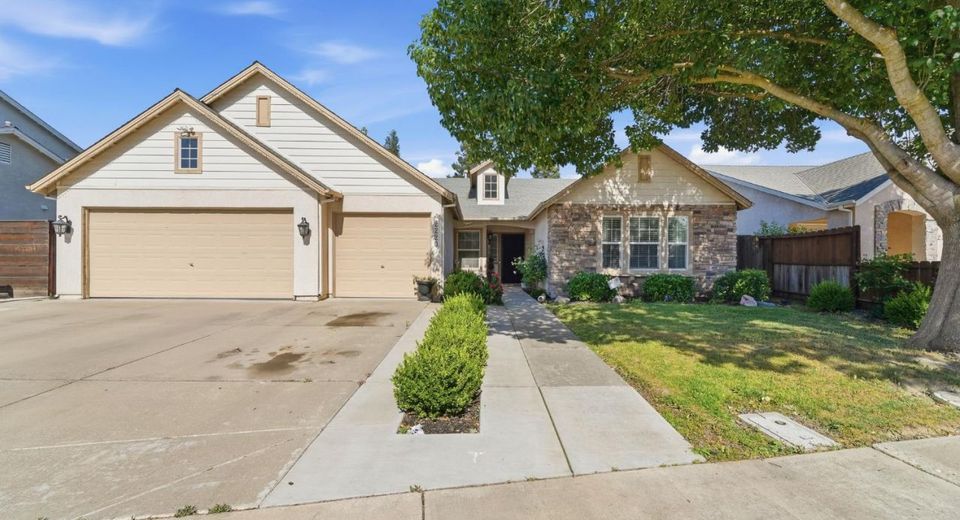 2220-2672 Ellison Dr, Modesto, CA 95355 Photo