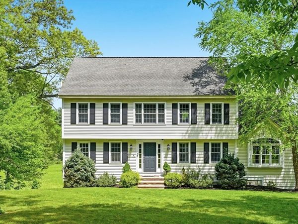 26 Long Hill Rd, Georgetown, MA 01833