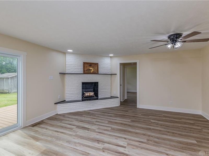 5385 S Dayton Brandt Road, Bethel Township, OH 45344 Photo 14