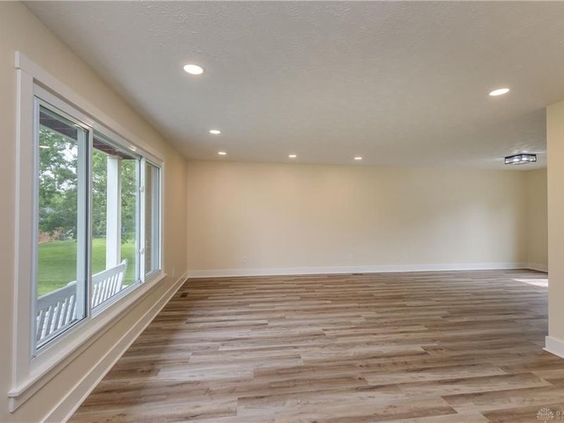5385 S Dayton Brandt Road, Bethel Township, OH 45344 Photo 6