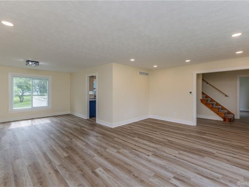 5385 S Dayton Brandt Road, Bethel Township, OH 45344 Photo 8