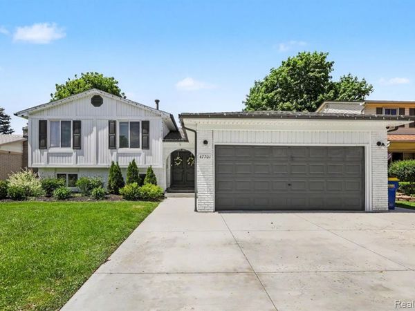 47701 Concord Road, Macomb Twp, MI 48044