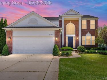 56312 Oasis Drive, Macomb Twp, MI 48042