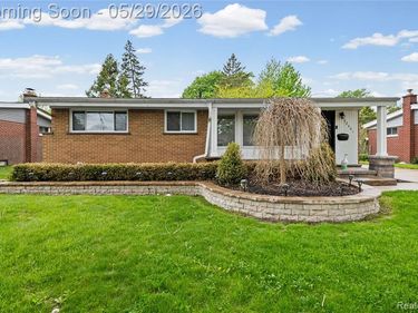 32601 Holden Drive, Warren, MI 48092