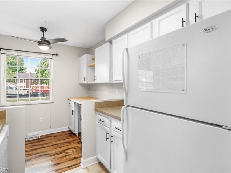 2885 Pease Drive , Unit 103, Rocky River, OH 44116 Photo 10