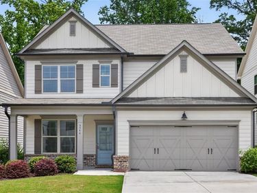 5544 Shallow Branch Drive, Flowery Branch, GA 30542